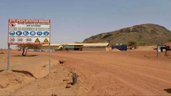 The entrance of the Tambao mine in Tambao, Burkina Faso, on 5 April 2015. A day before,  five armed men attacked a manganese mine and kidnapped a Romanian mineworker. 